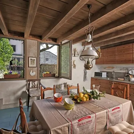 Betta - Newly Renovated Lake-view Terrace Apartment, Peaceful And Silent Surroundings Apartamento Toscolano Maderno